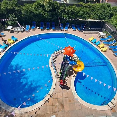 Hotel Trafalgar Rimini Eksteriør billede